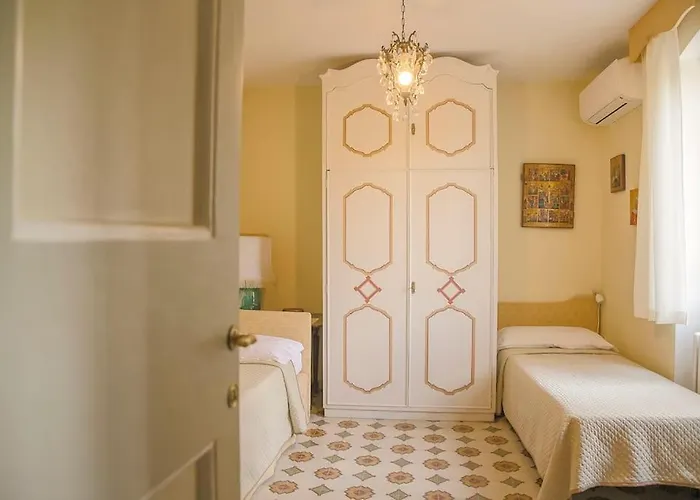 Le Grotte * Βερόνα