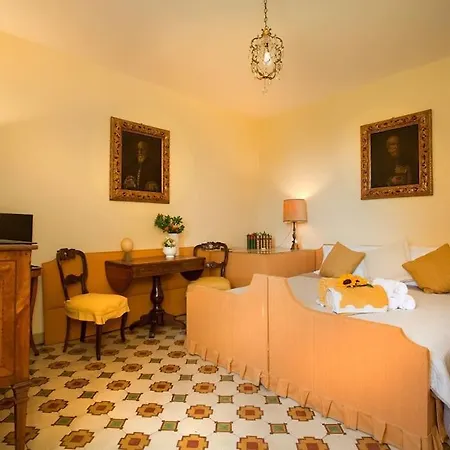 Le Grotte Villa Verona