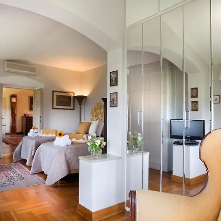 Le Grotte Villa Verona