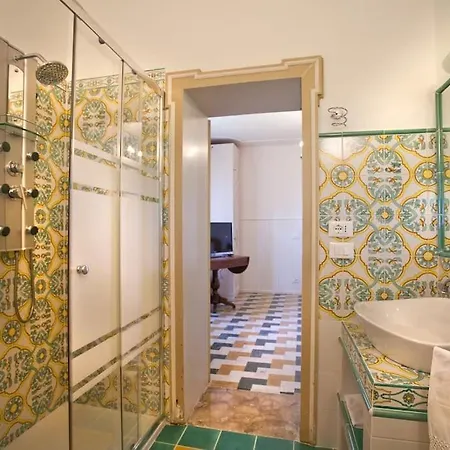 Le Grotte Villa Verona