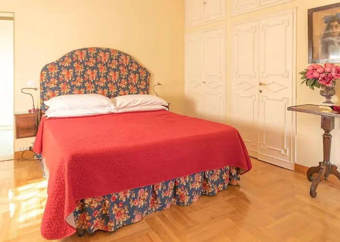 Le Grotte Villa *