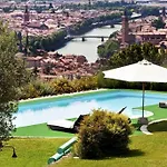 Villa Le Grotte *