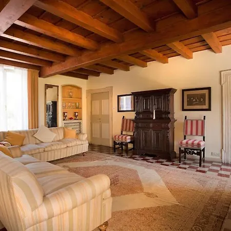 Le Grotte Villa *