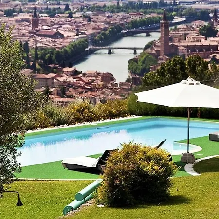 Villa Le Grotte *